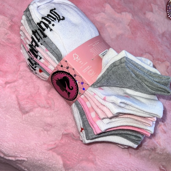 NWT🍓10 pairs Juicy Couture White and Pink strawberry No Show Socks - Picture 6 of 7